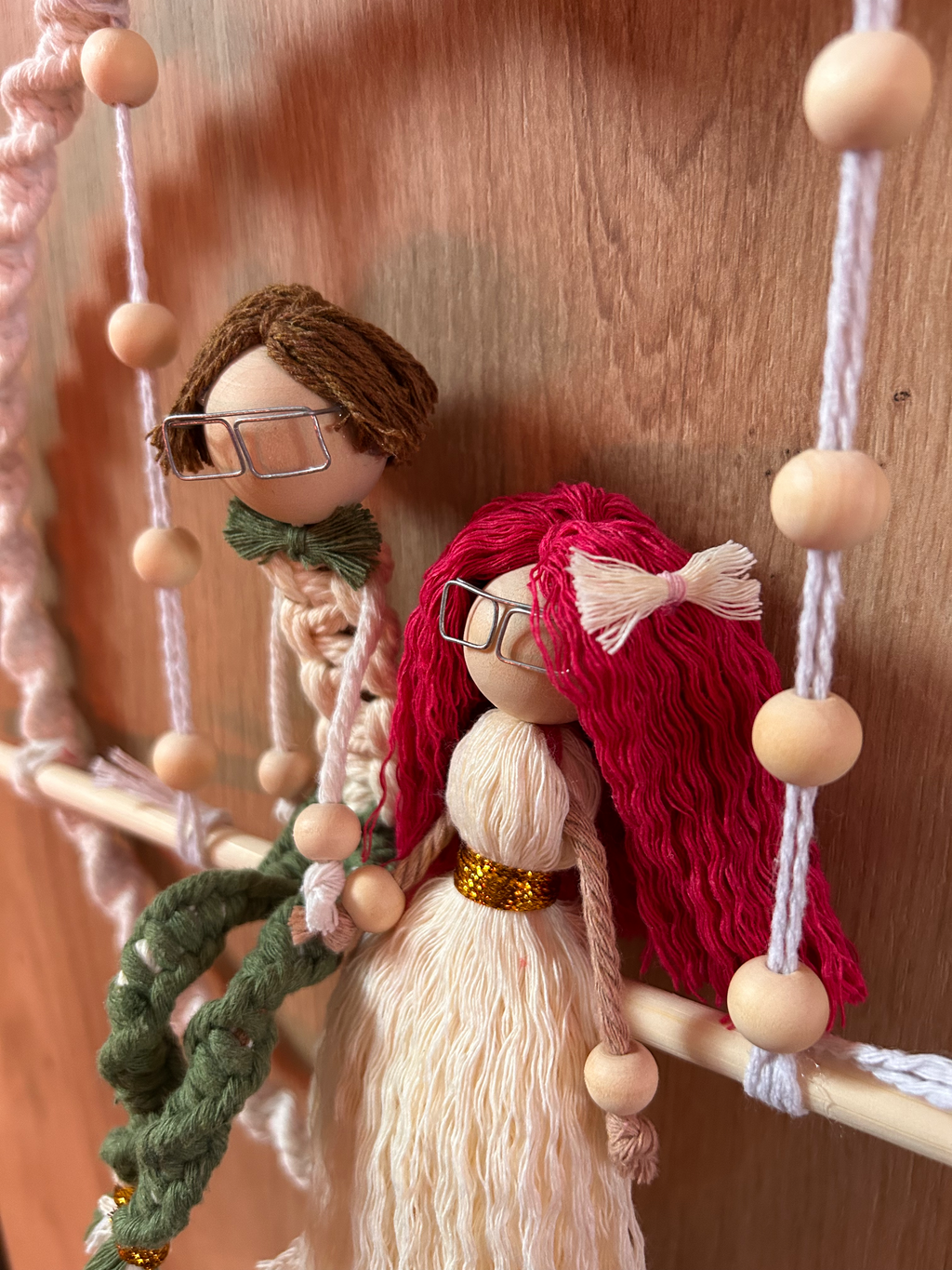 Miniperson Coppia in Macramè – Ghirlanda Personalizzata Handmade - Regalo per San Valentino