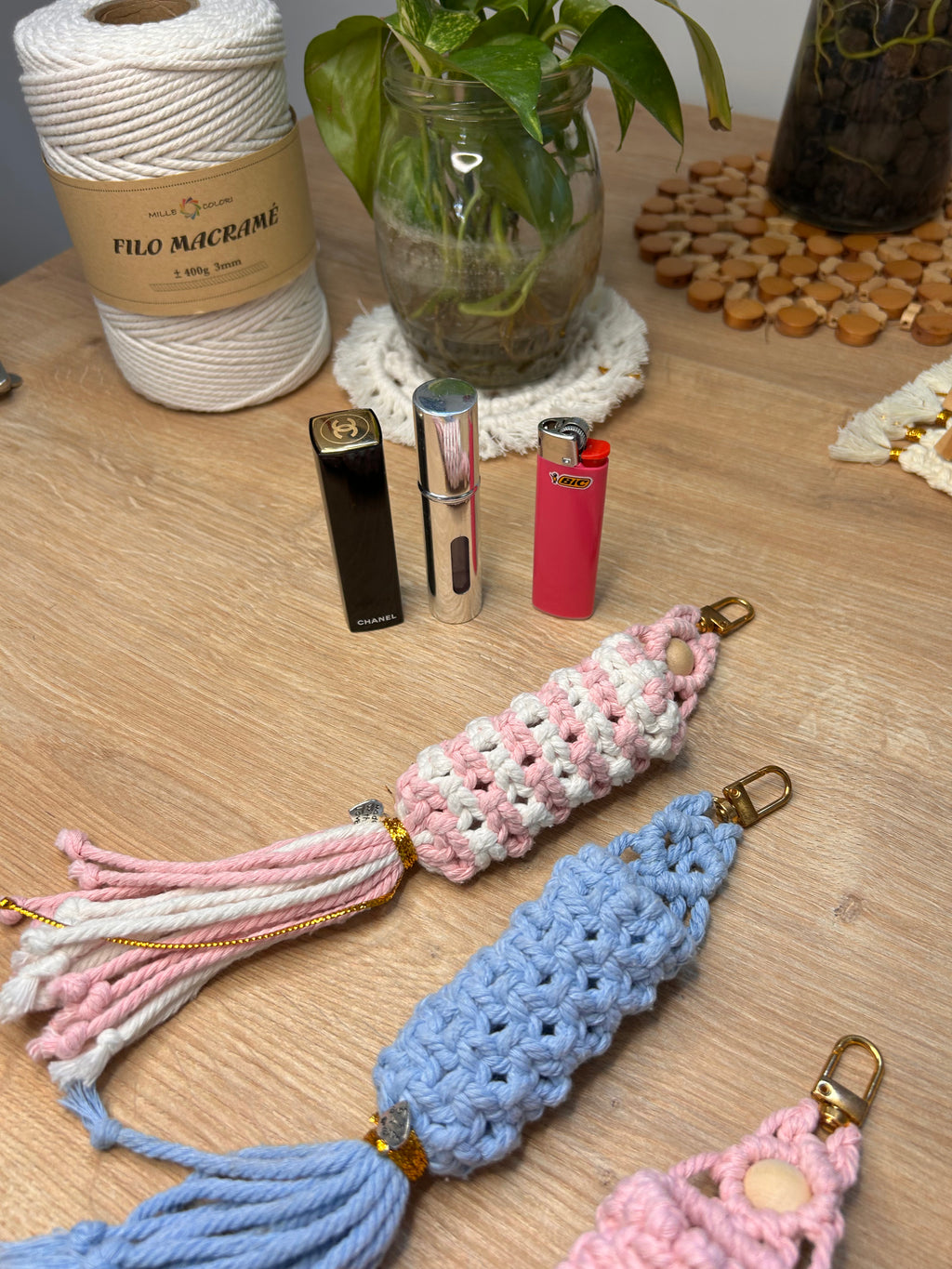 Porta Clipper / Rossetto in Macramè – Portachiavi Handmade Personalizzabile